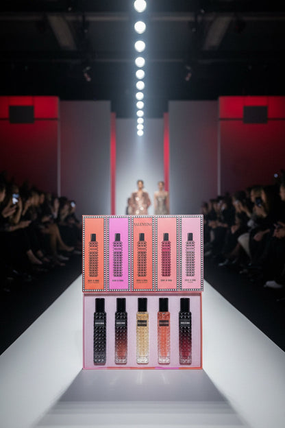 Valentino Born in Roma mini perfume set 5×15 ml with nozzle. Includes Miss Sunset, Miss Adventure, Roma original, Coral Fantasy, Intense. Great gift or travel size.