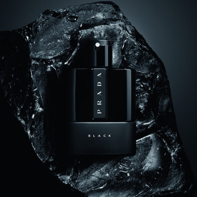 PARFUM LUNA ROSSA BLACK
Eau de Parfum